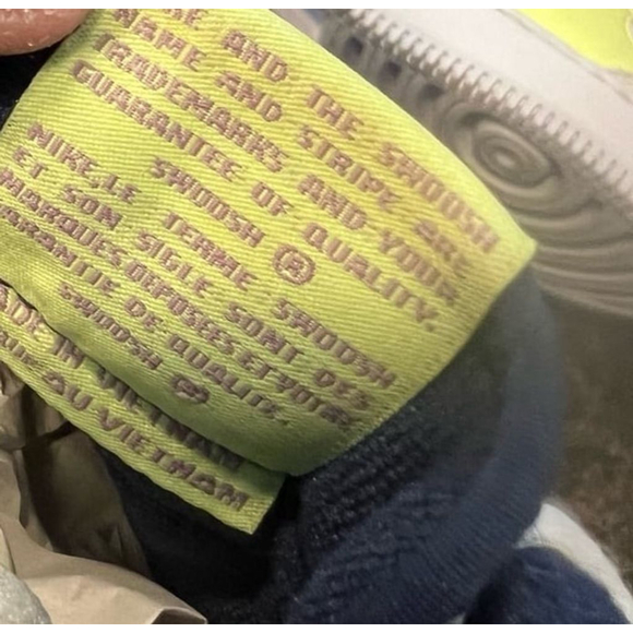 NIKE WMNS AF1 SHADOW ‘CRIMSON TINT VOLT - Picture 10 of 12